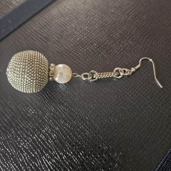 Elegant Vintage Ball Drop Silver, Rhinestone and Pearl Drop Earrings - Picture 3 of 4